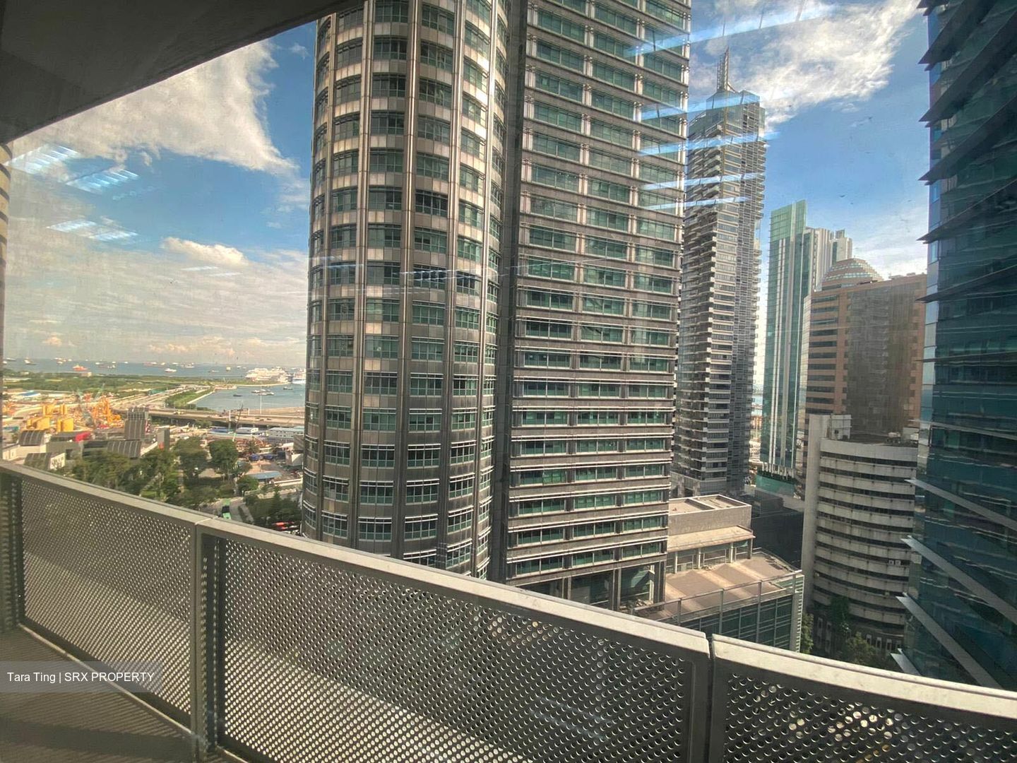 International Plaza (D2), Office #470679481